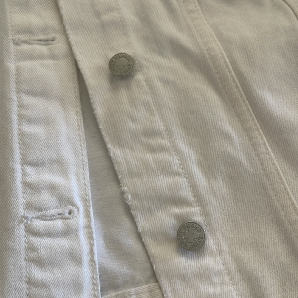 Lucky Brand White Cropped Denim Jean Jacket Women’s XL Distressed Trucker Jacket - Picture 7 of 10